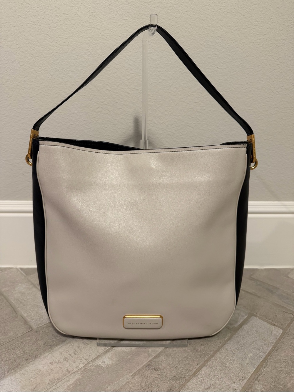 Marc by Marc Jacobs Two Tone Ivory Black Leather Hobo Shoulder Bag Gold Hardware